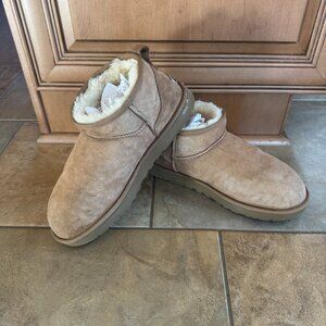 UGG Men's Classic Ultra Mini Boot Size 12